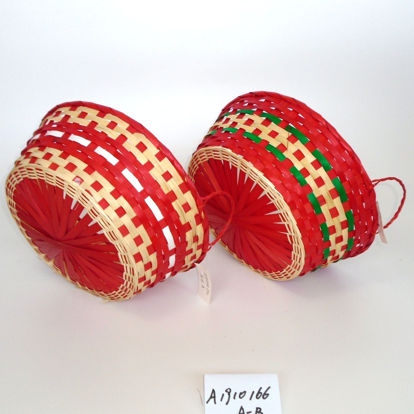 Bamboo Hand Made Basket (1592295358)