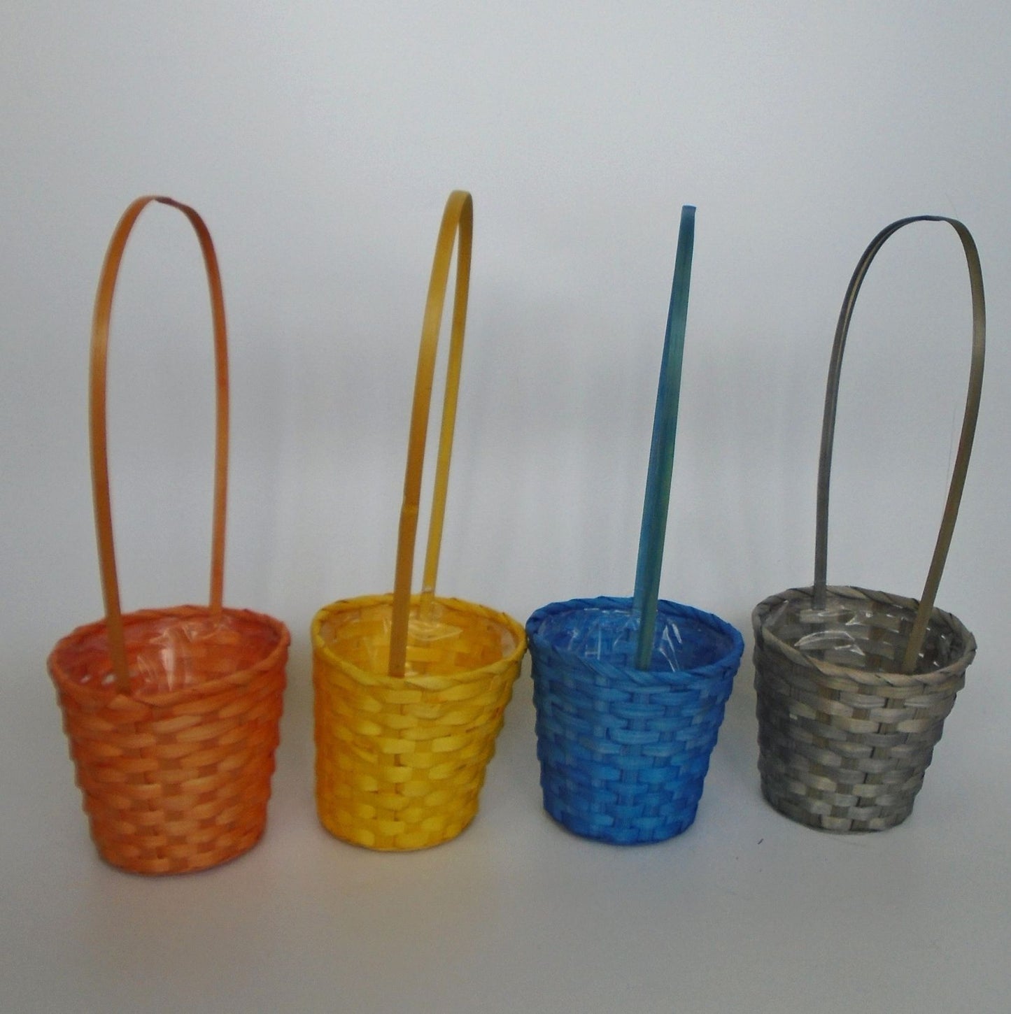 Bamboo Hand Made Basket (1592296024)