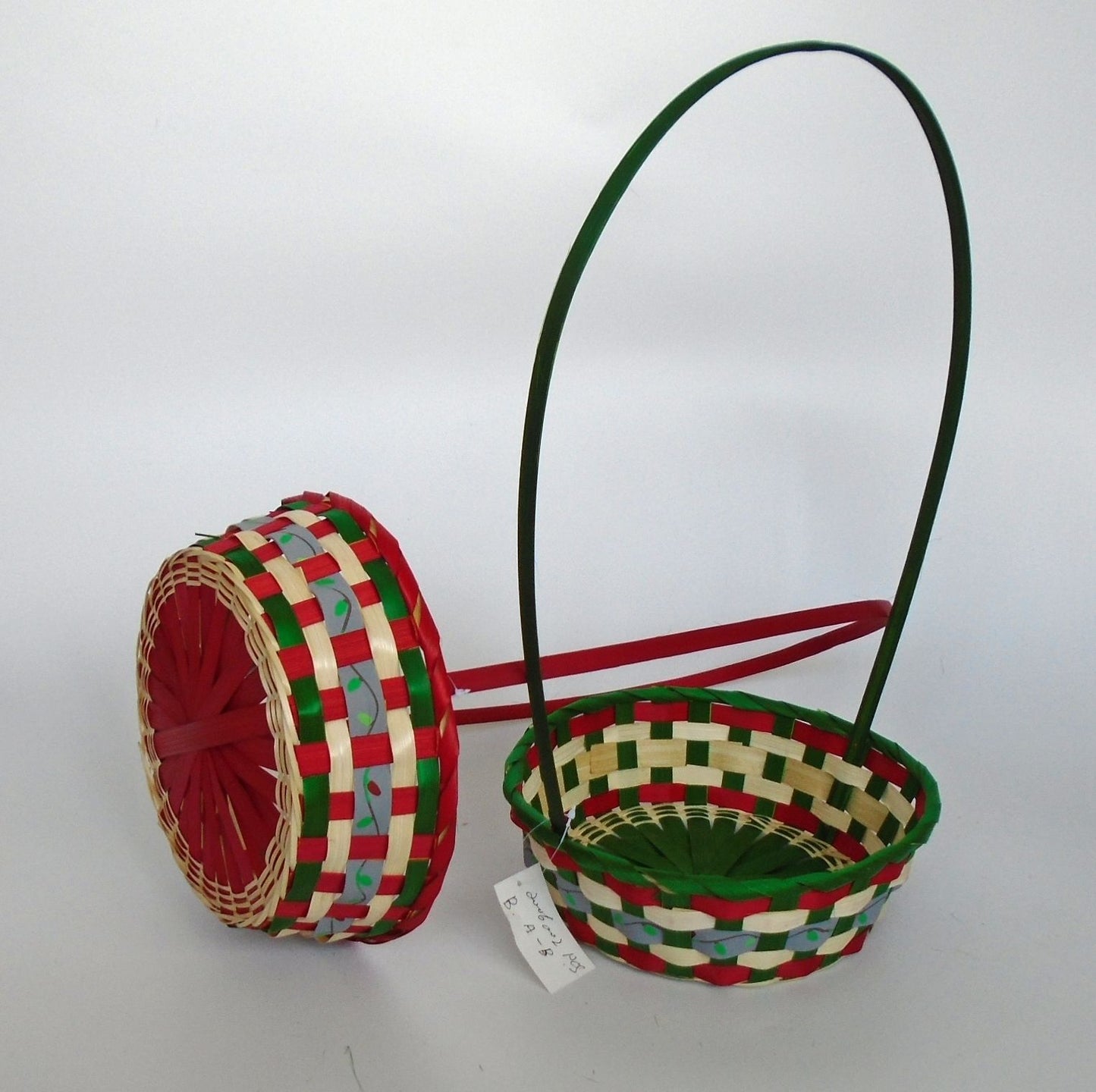 Bamboo Hand Made Basket (1592296248)