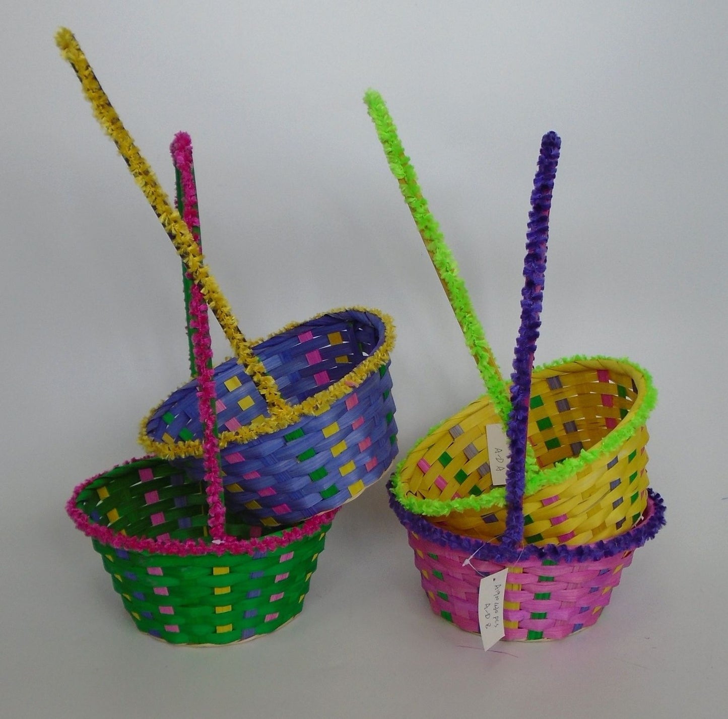 Bamboo Hand Made Basket (1592298627)