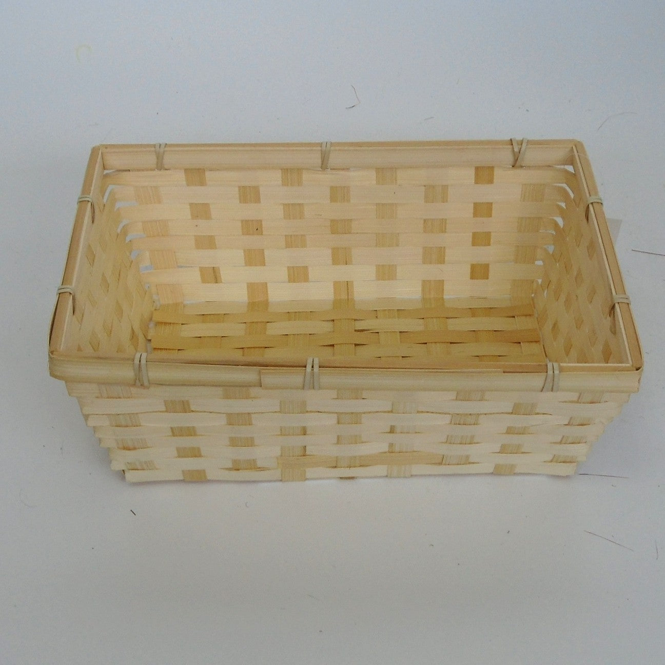 Bamboo Hand Made Basket (1592302406)