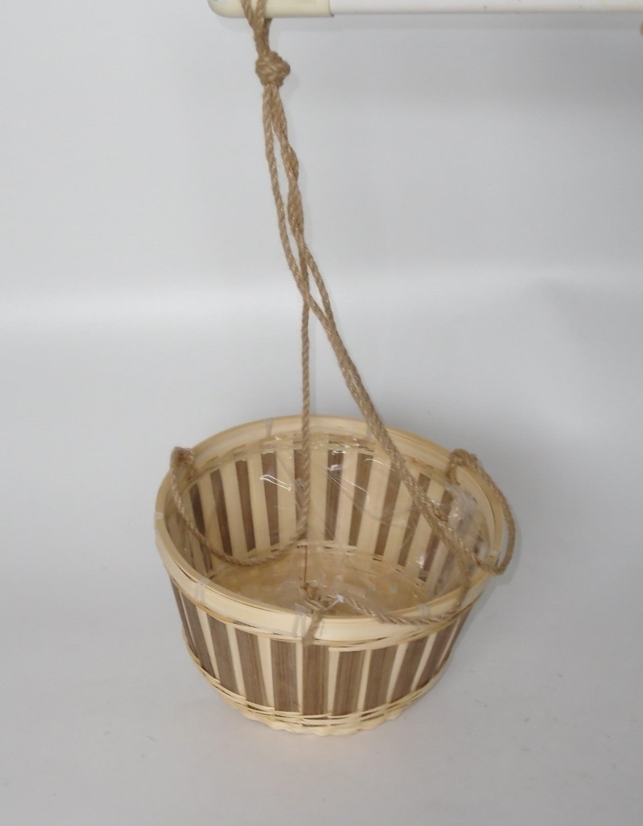 Bamboo Hand Made Basket (1618896922)