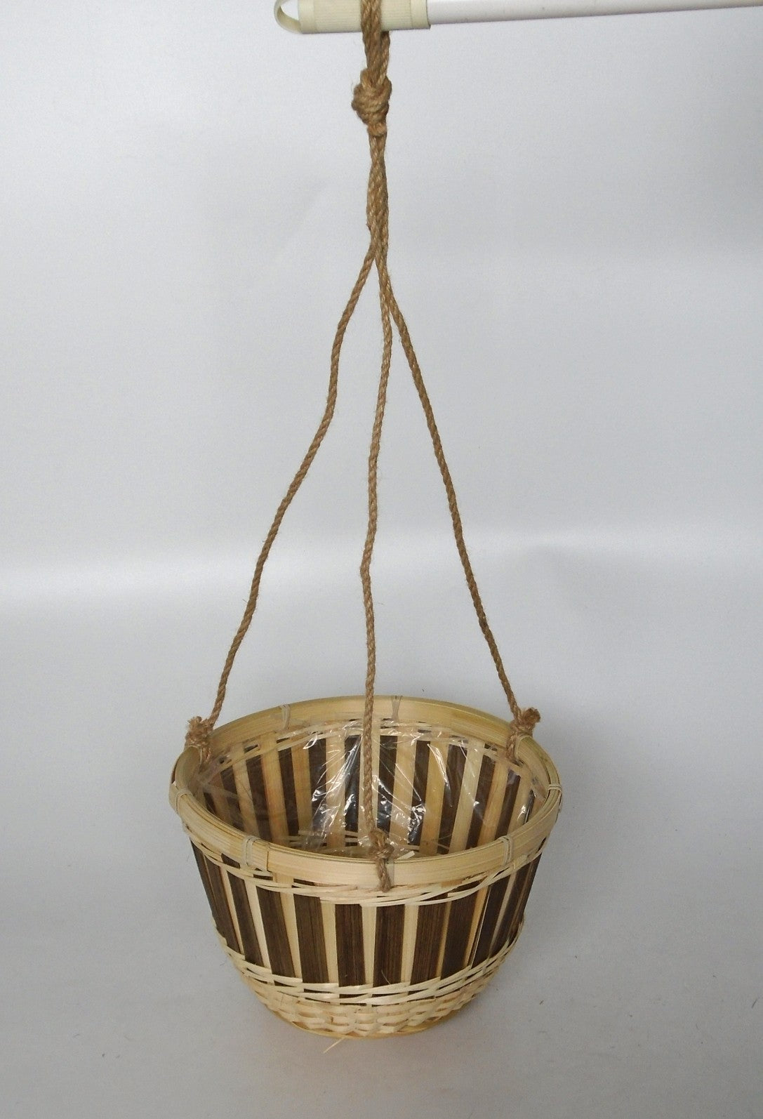 Bamboo Hand Made Basket (1618900579)